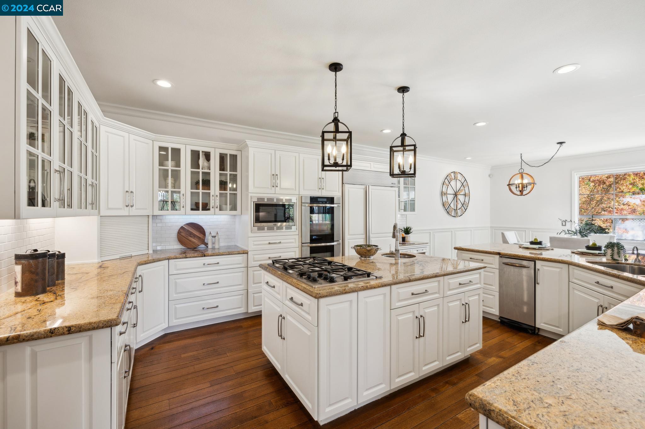 3086 Stonegate Dr