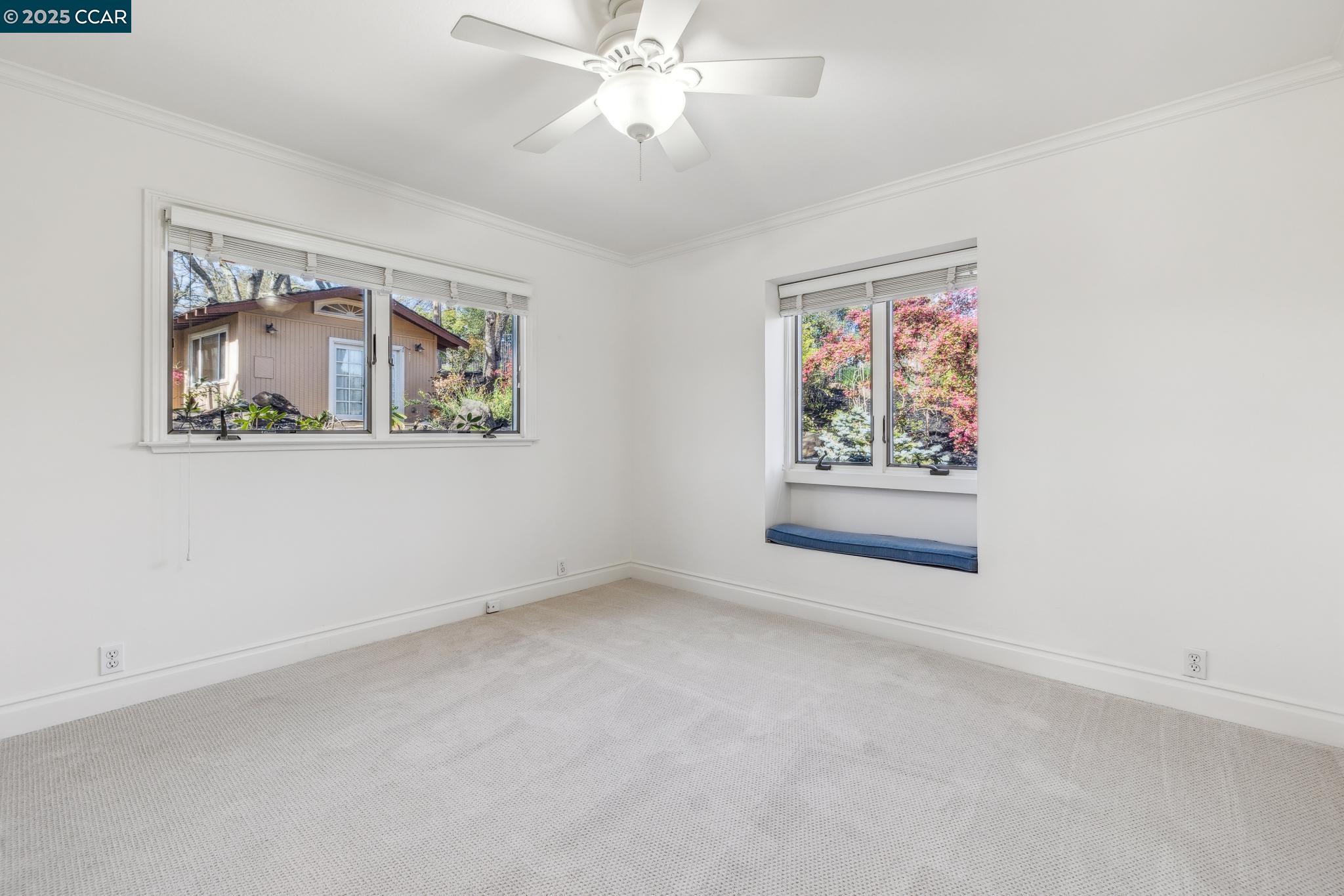 2160 Ridgewood Rd