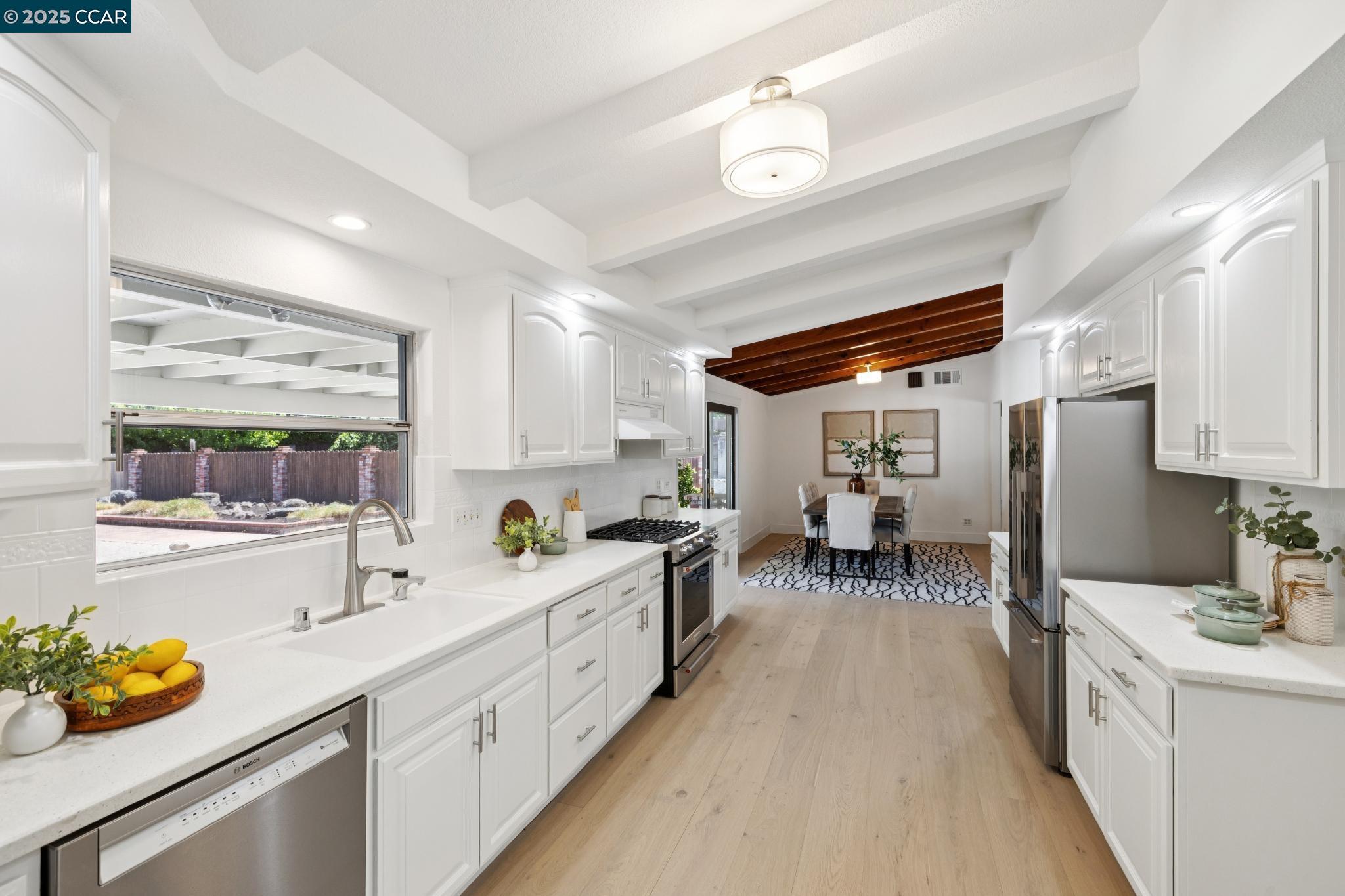12 La Sonoma Ct