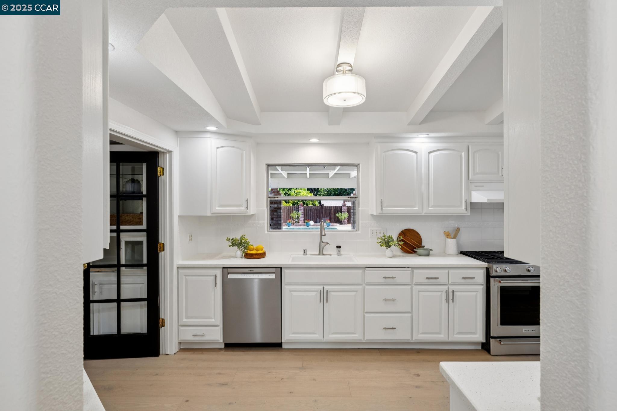 12 La Sonoma Ct