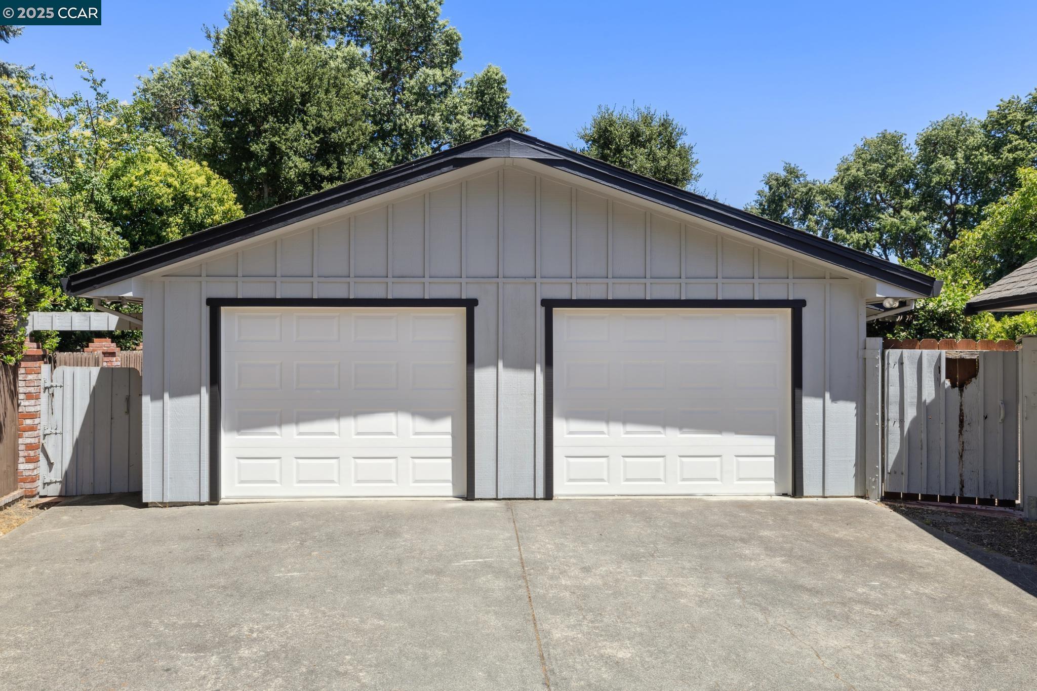 12 La Sonoma Ct