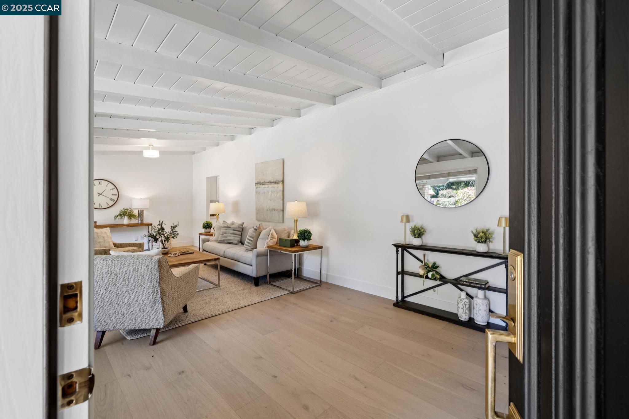 12 La Sonoma Ct