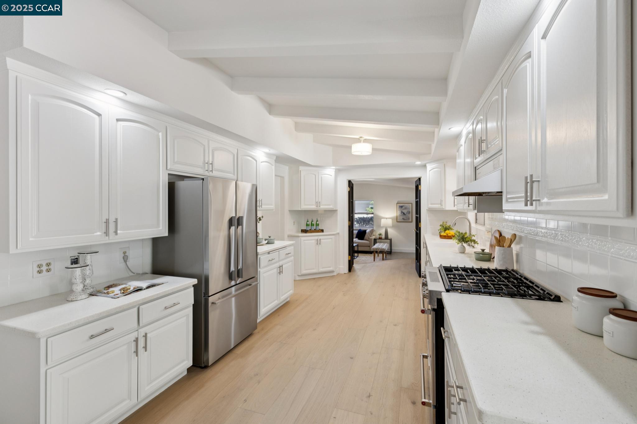 12 La Sonoma Ct