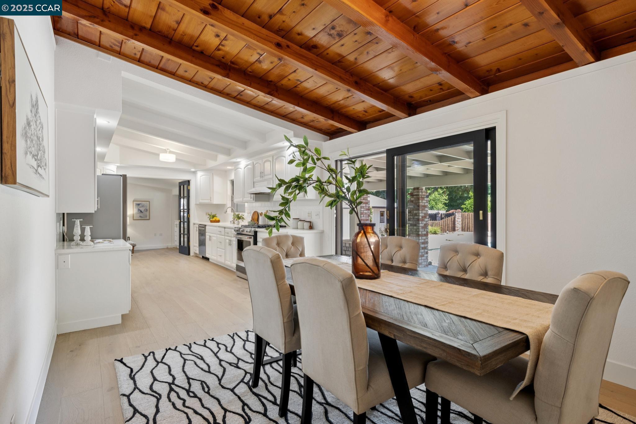 12 La Sonoma Ct