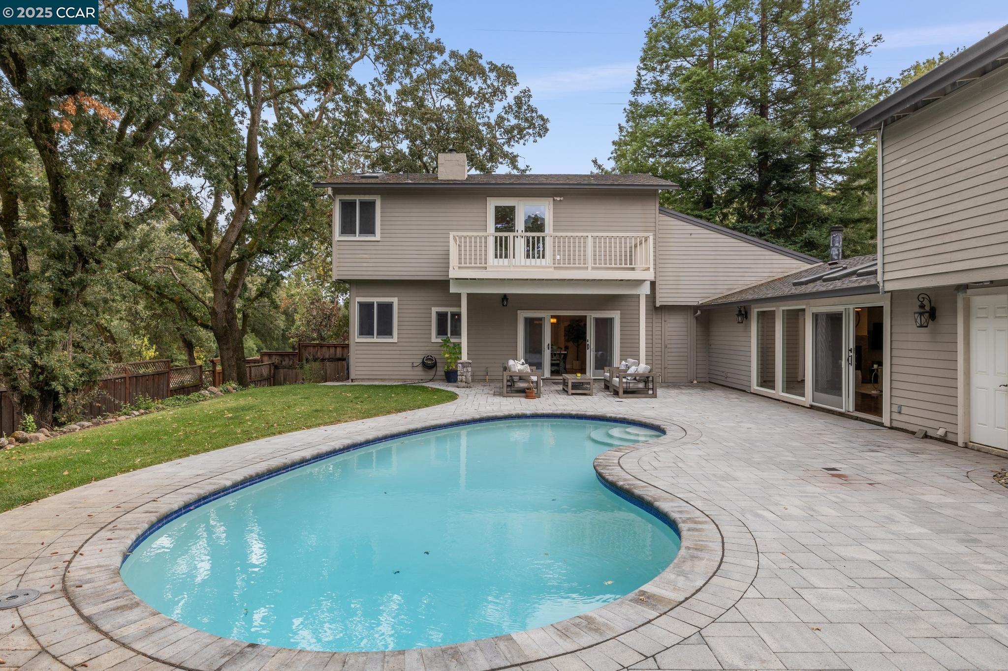 50 Vista Ln