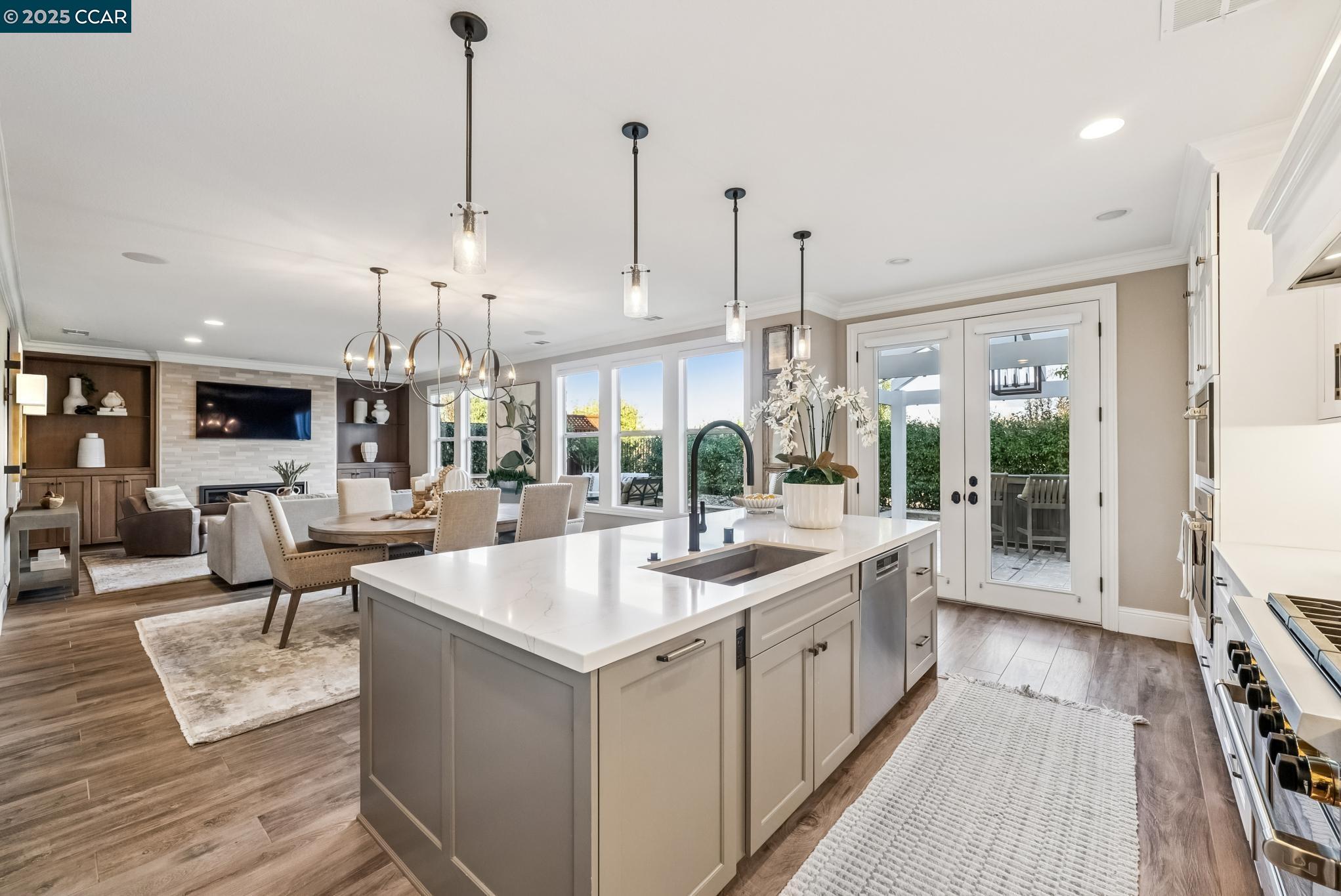 113 Bordeaux Ct