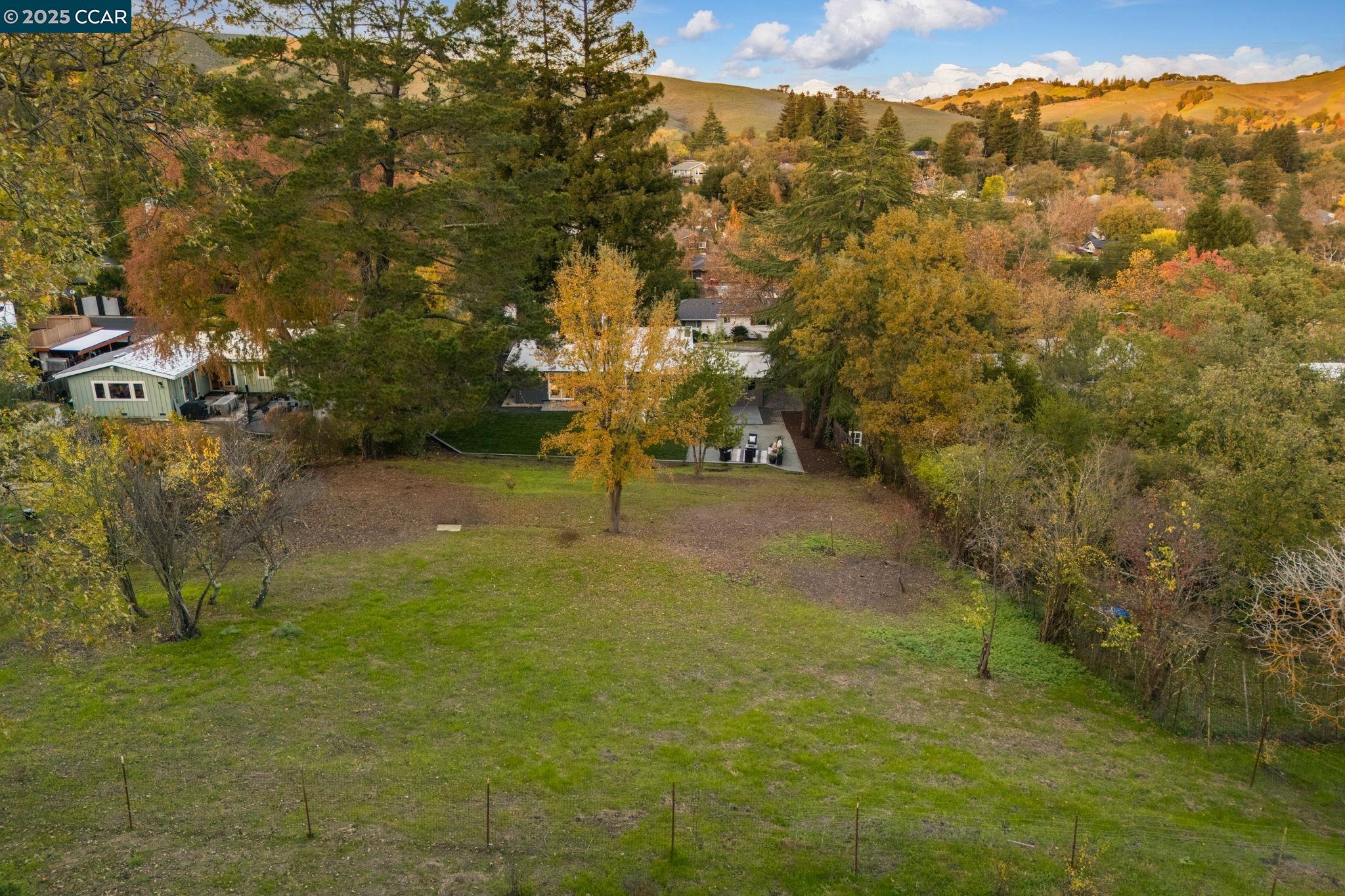 3337 S Lucille Ln