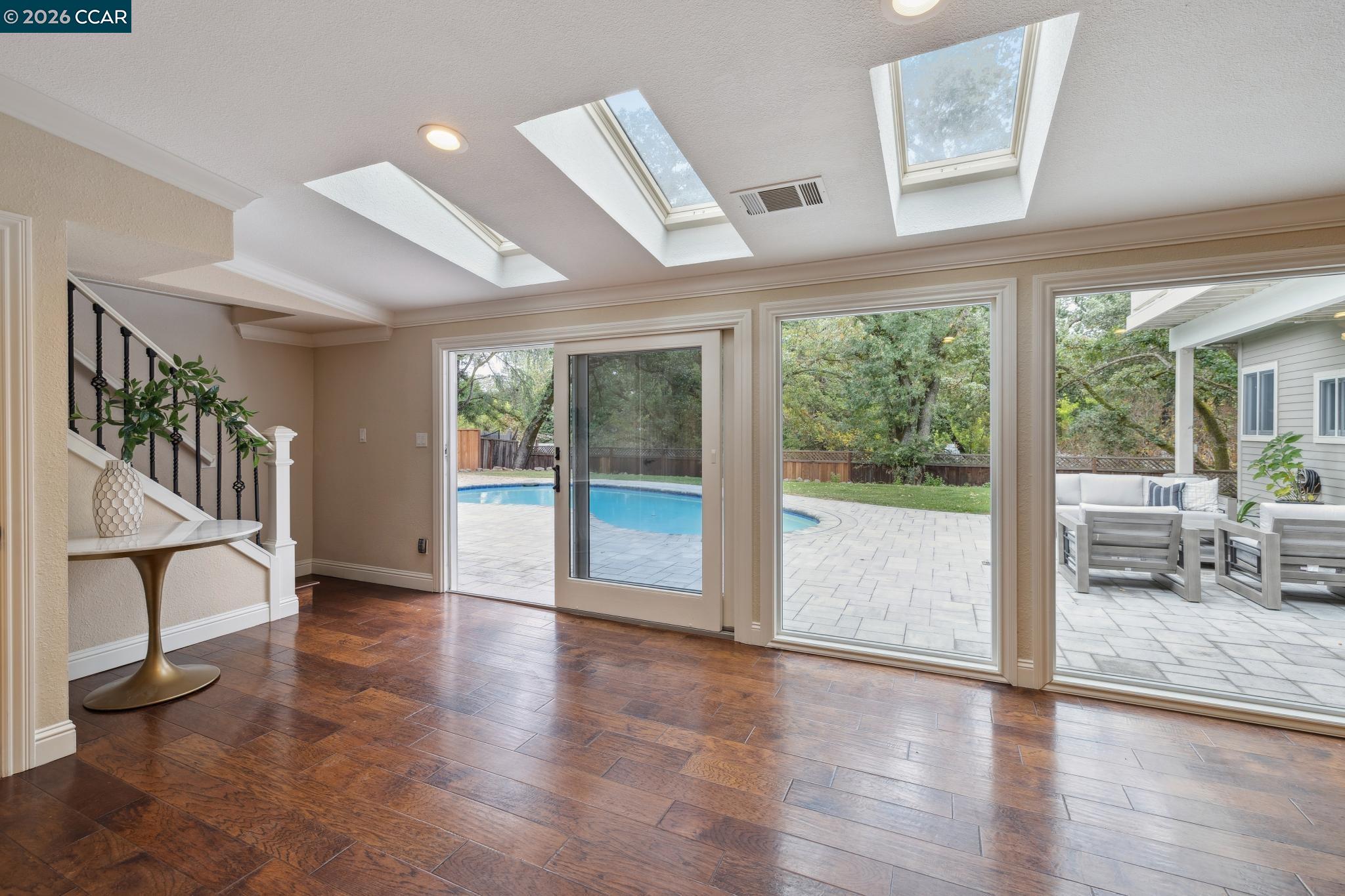 50 Vista Ln