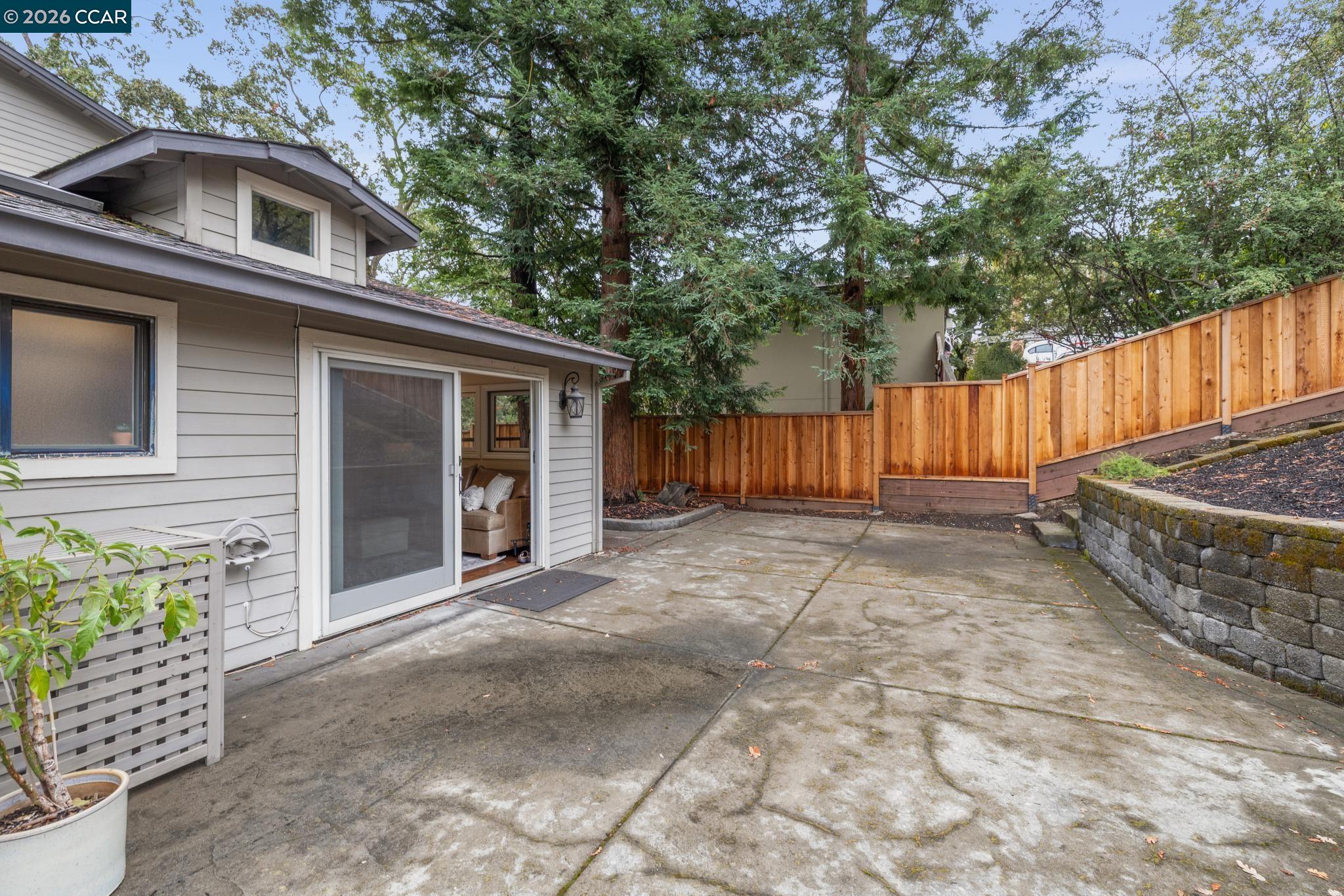 50 Vista Ln