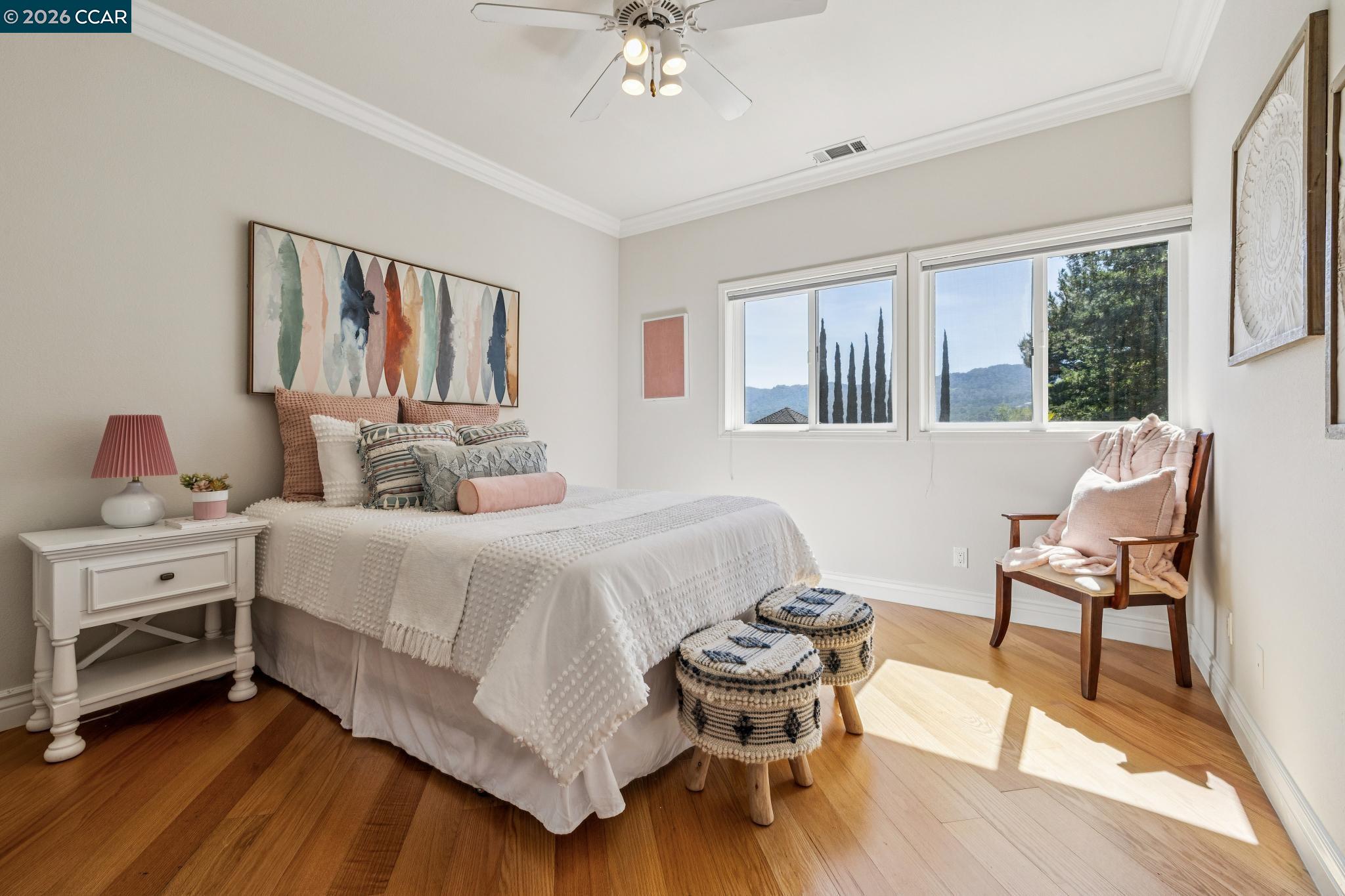 34 Sugarloaf Ter