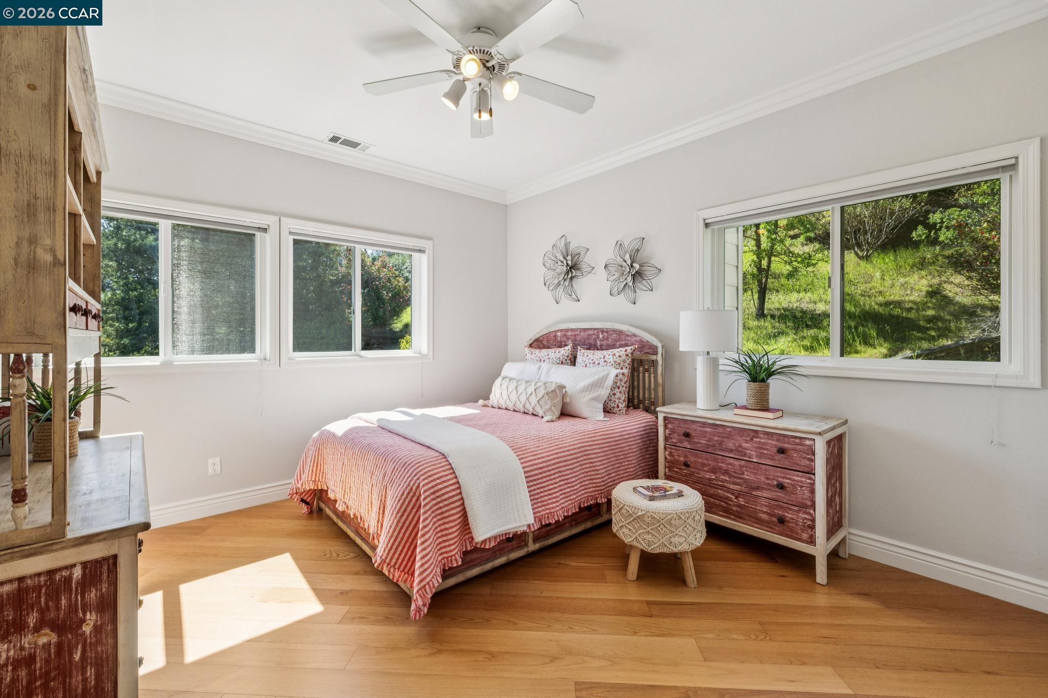 34 Sugarloaf Terrace