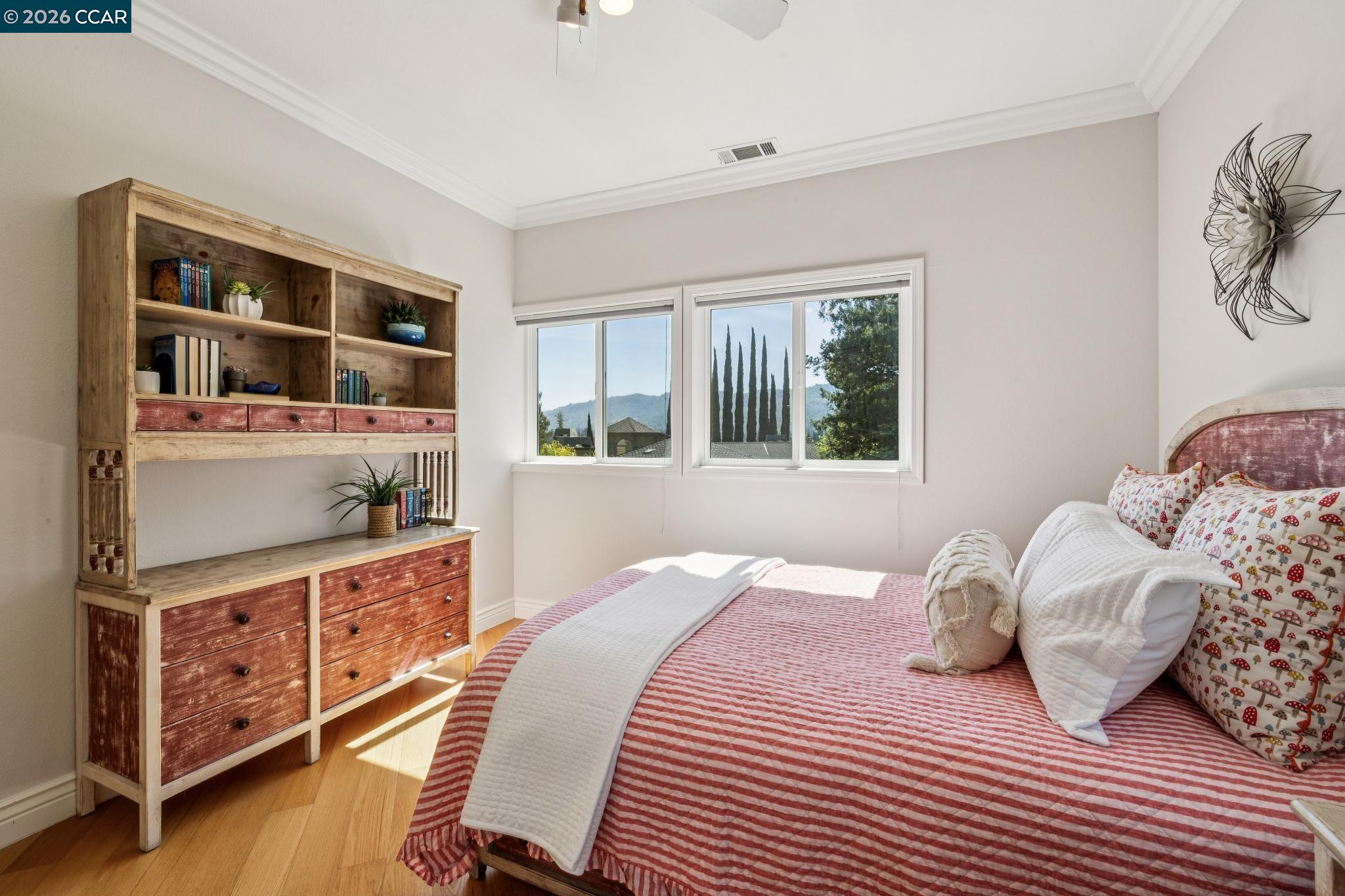 34 Sugarloaf Terrace