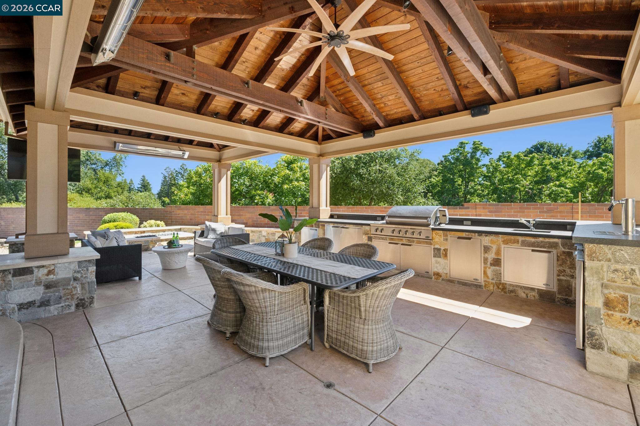 2763 Falcon View Ct