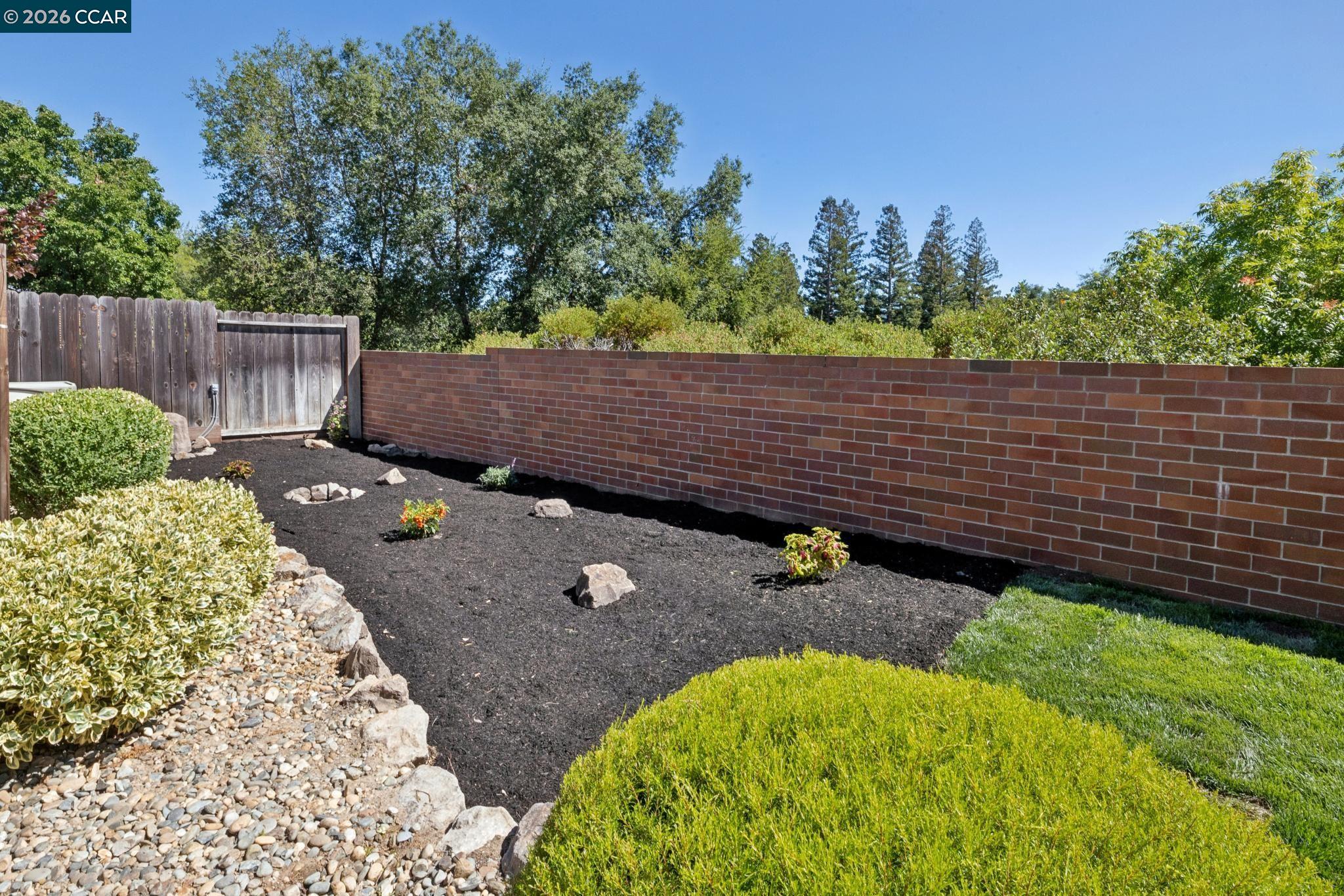 2763 Falcon View Ct