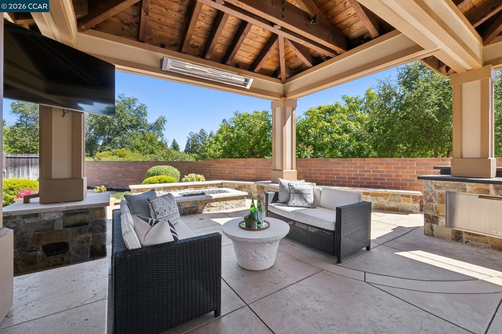 2763 Falcon View Ct