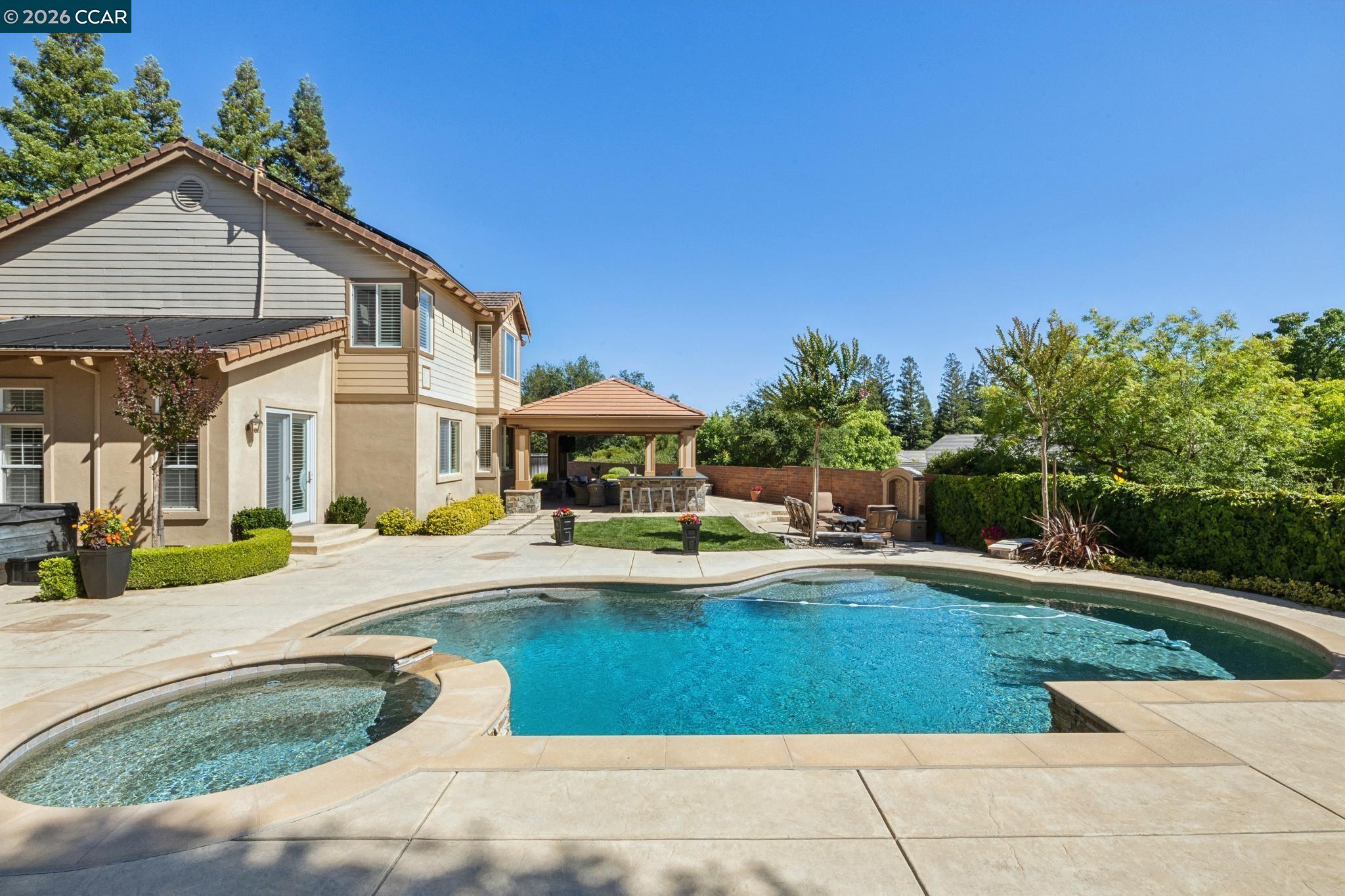 2763 Falcon View Ct