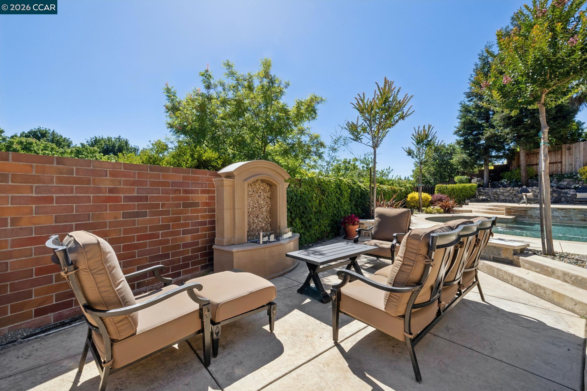 2763 Falcon View Ct