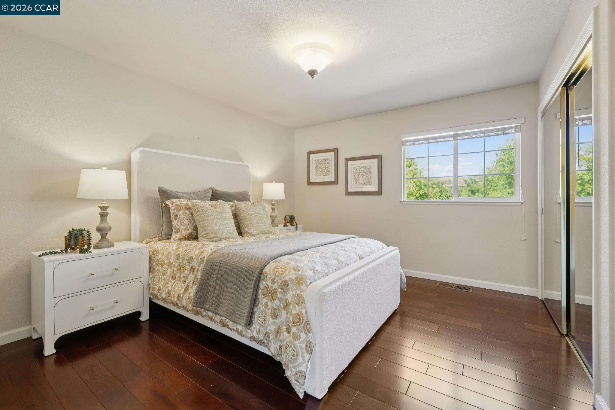 2763 Falcon View Ct