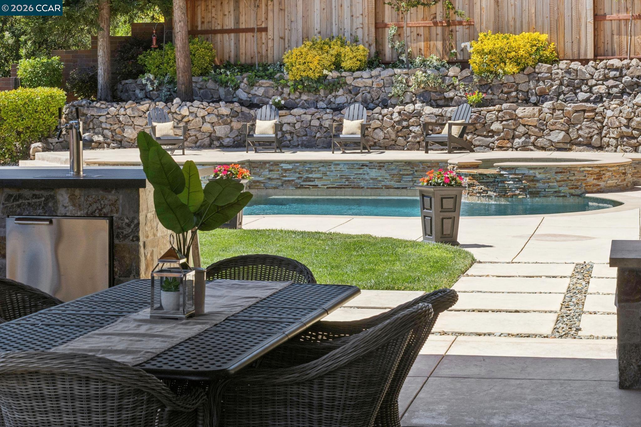 2763 Falcon View Ct