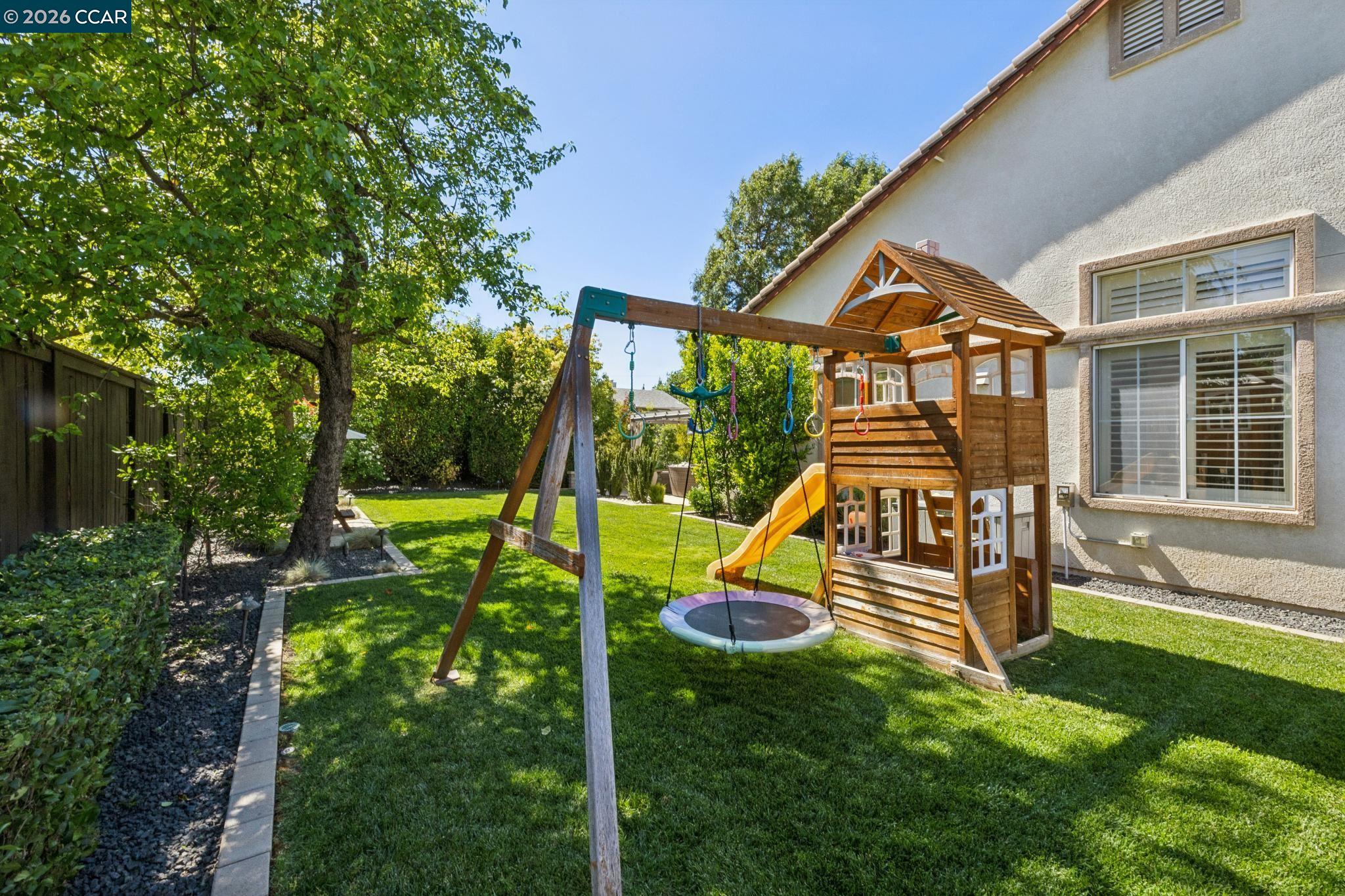 1103 Andrew Ln
