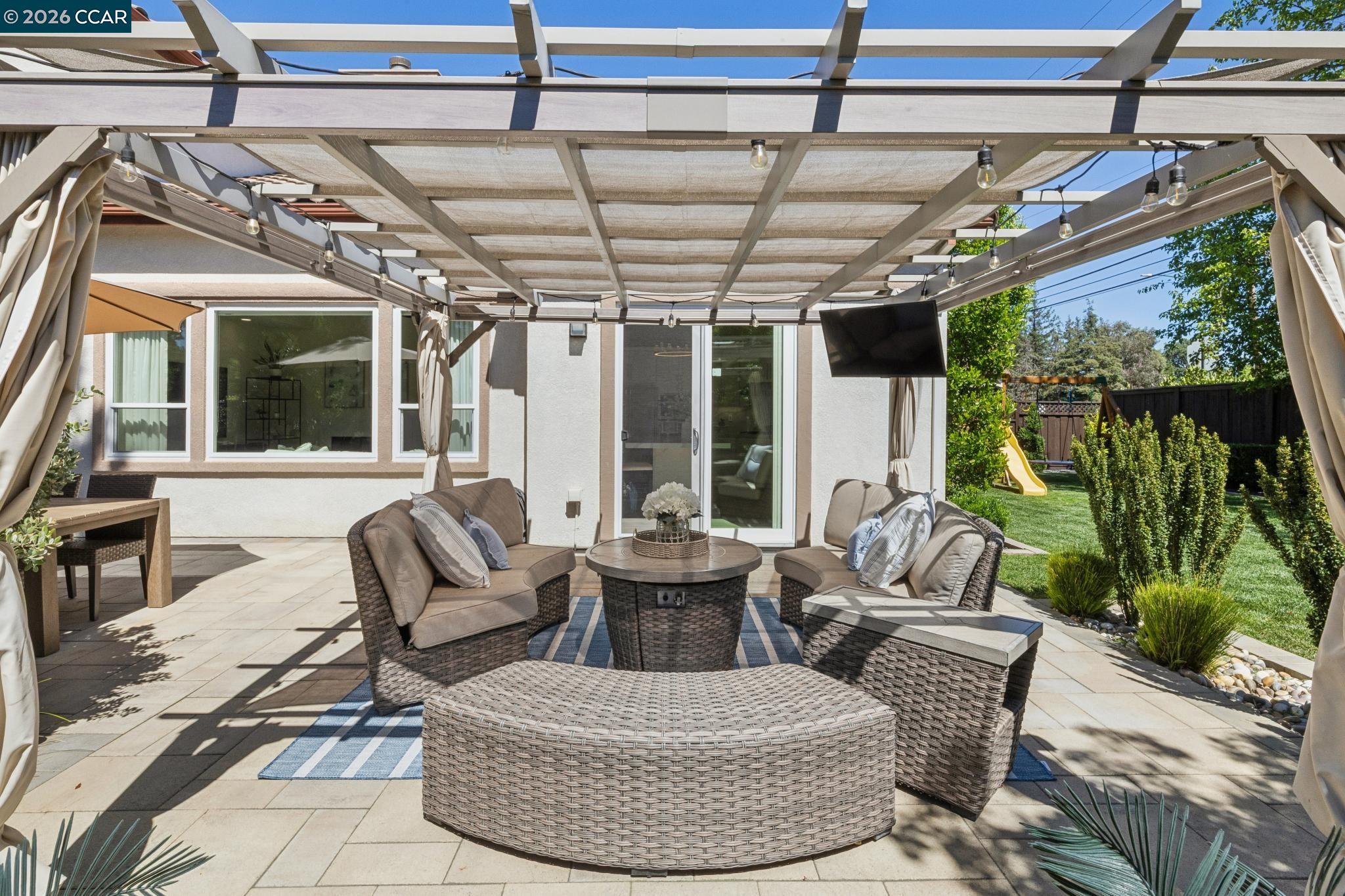 1103 Andrew Ln