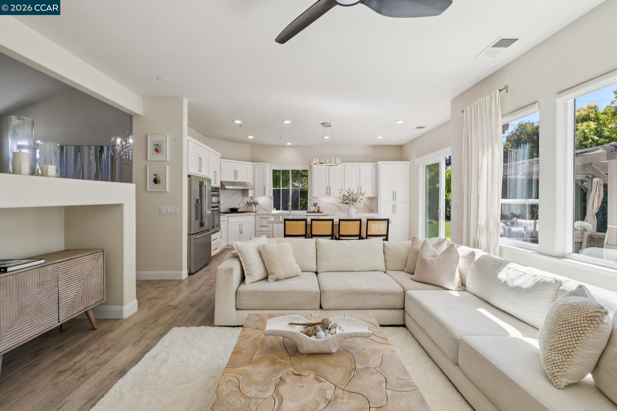 1103 Andrew Ln
