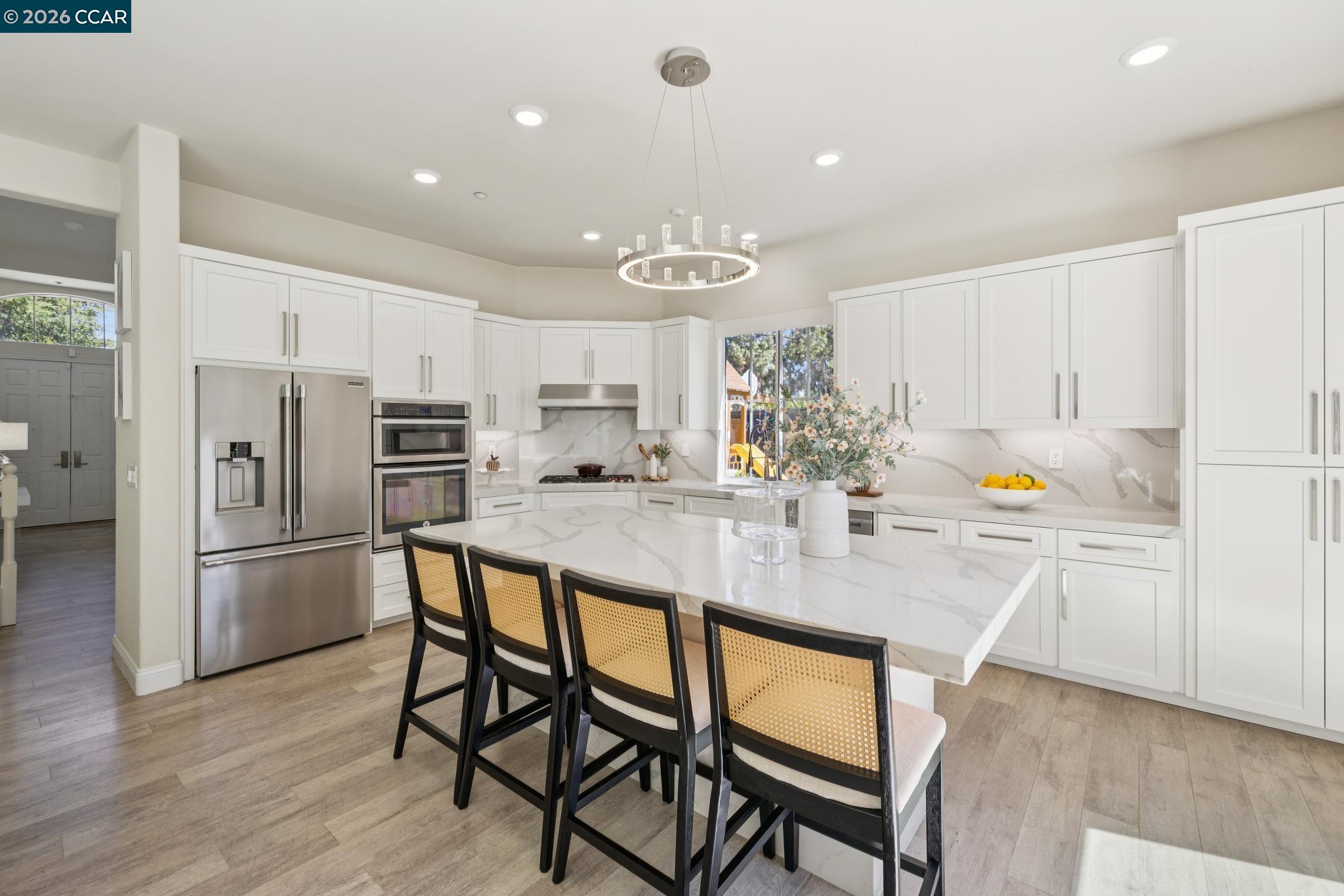 1103 Andrew Ln