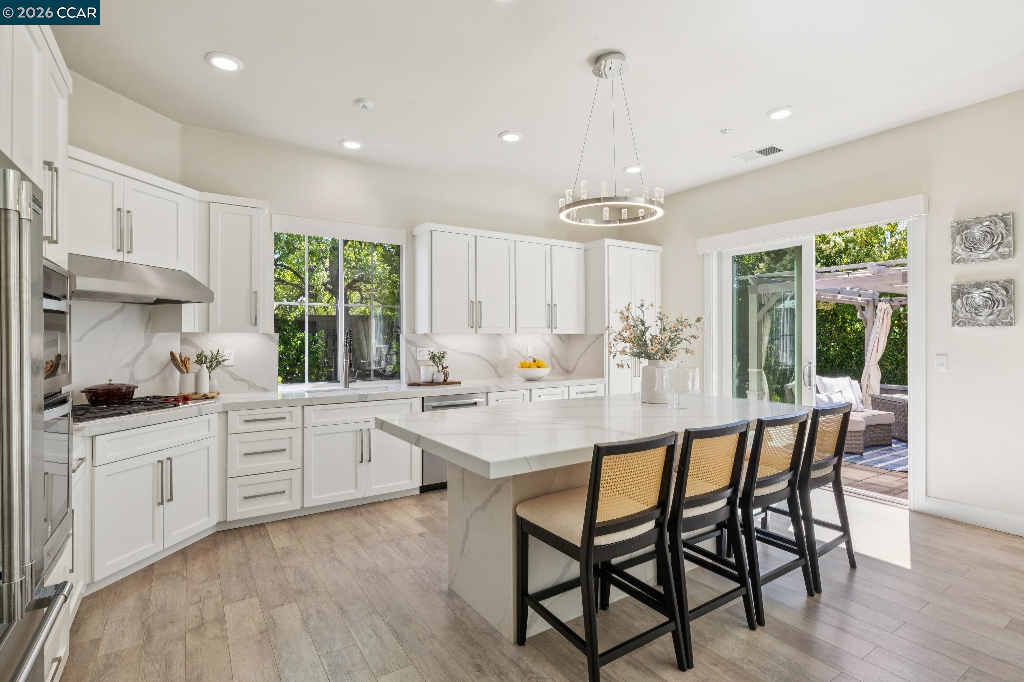 1103 Andrew Ln