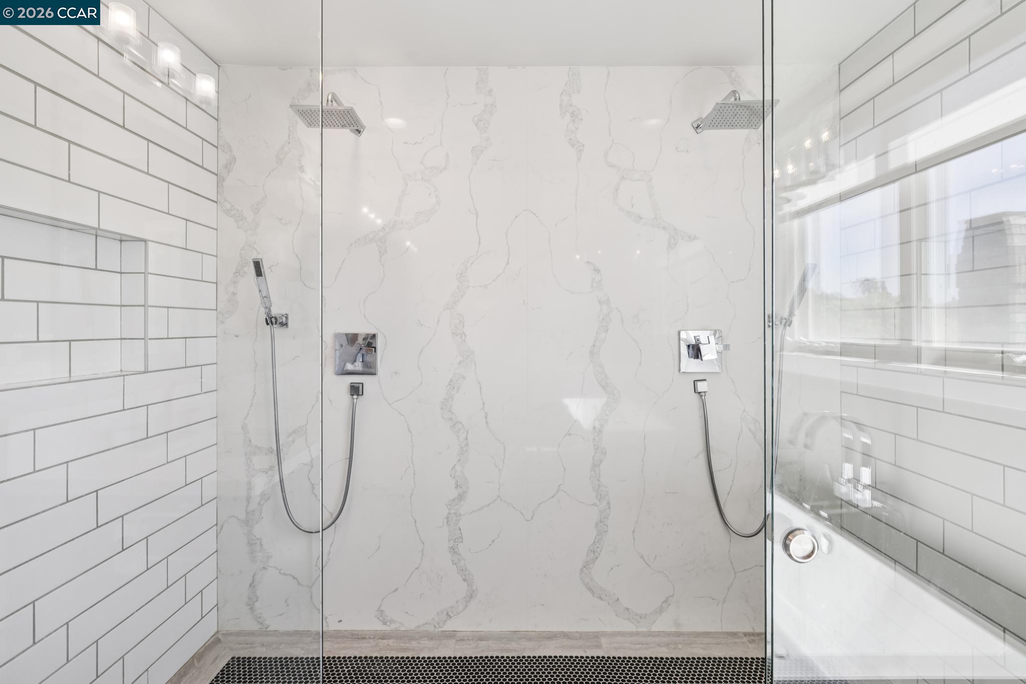 226 Arthur Ct