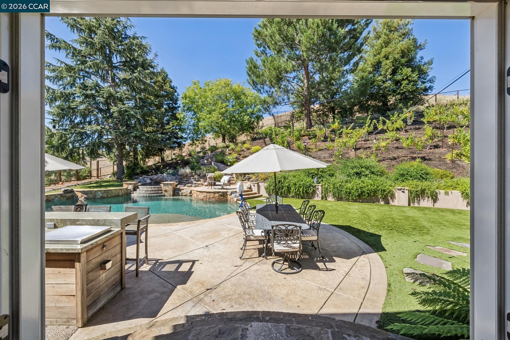 226 Arthur Ct