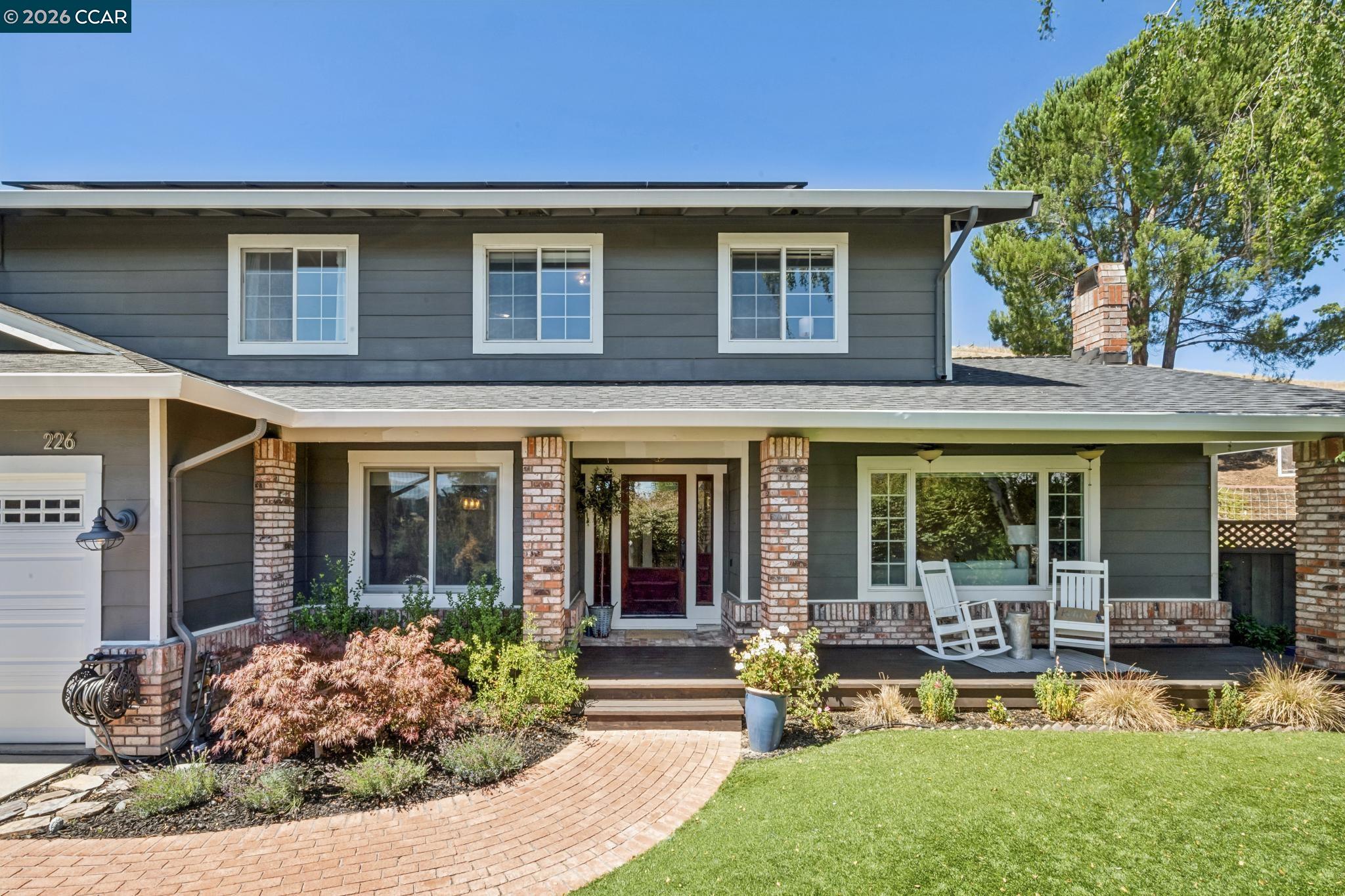 226 Arthur Ct