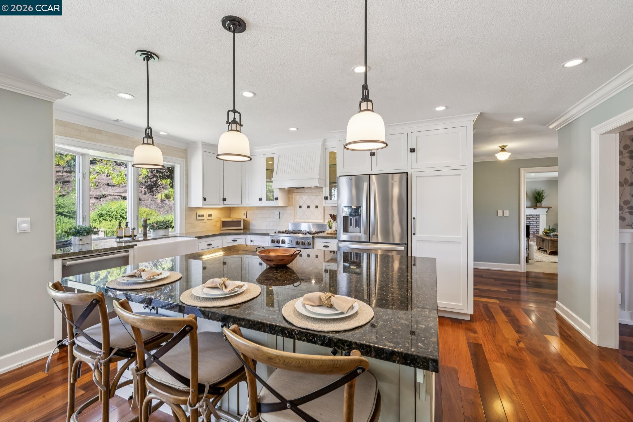 226 Arthur Ct