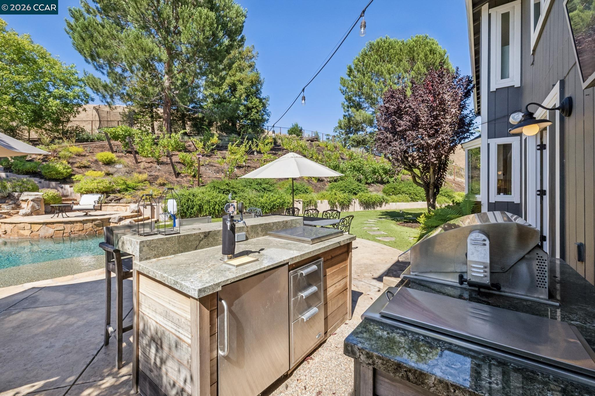 226 Arthur Ct