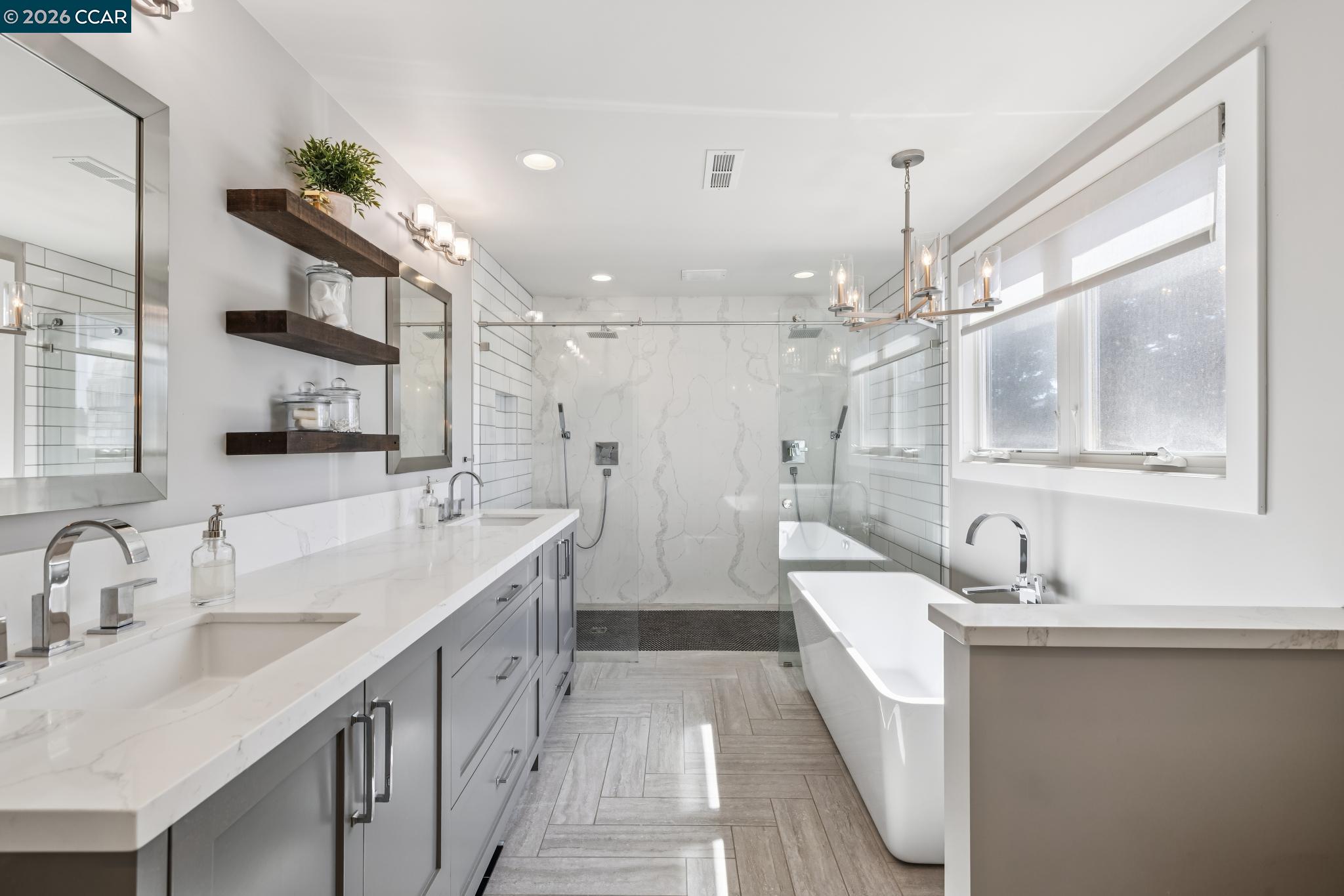 226 Arthur Ct