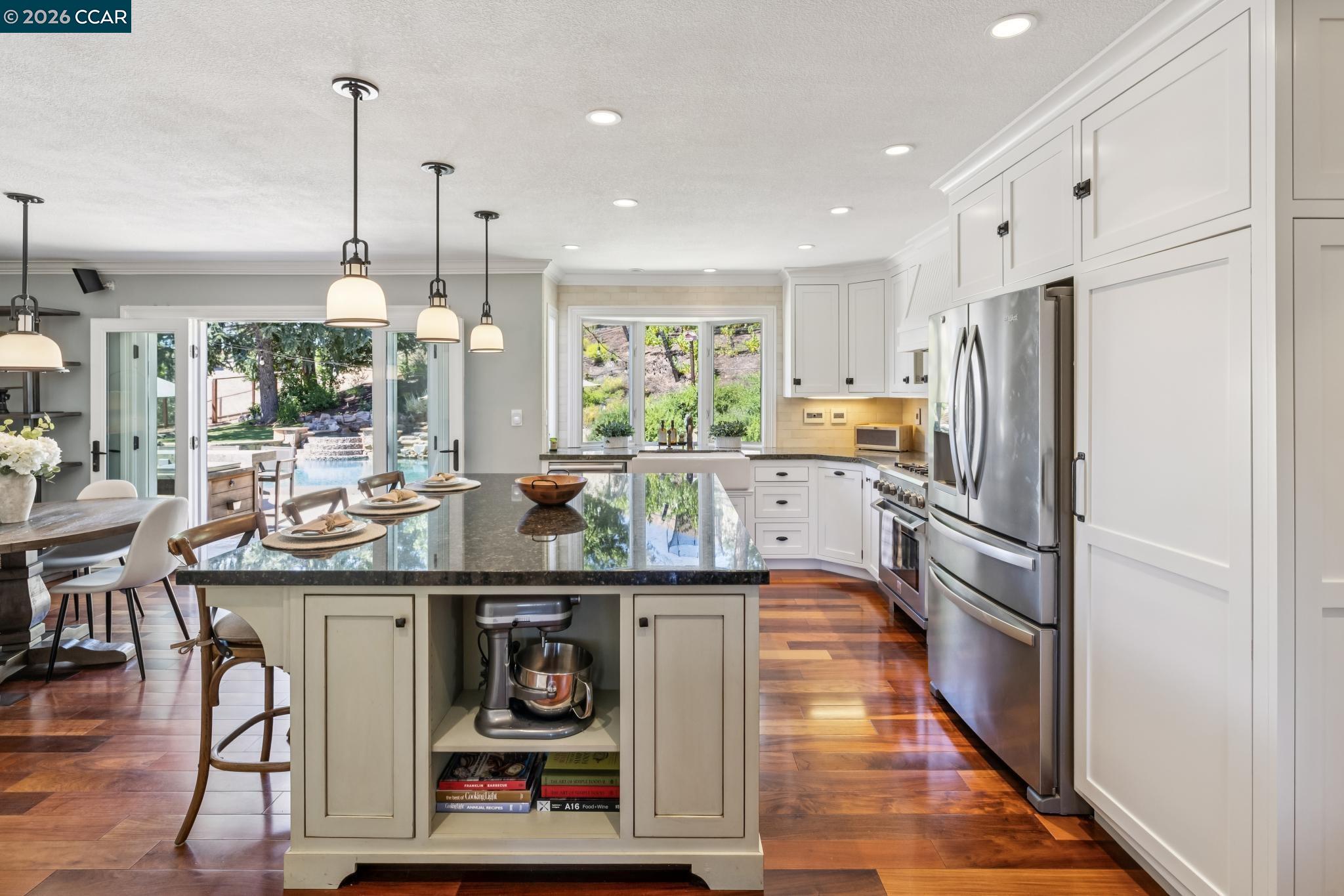 226 Arthur Ct