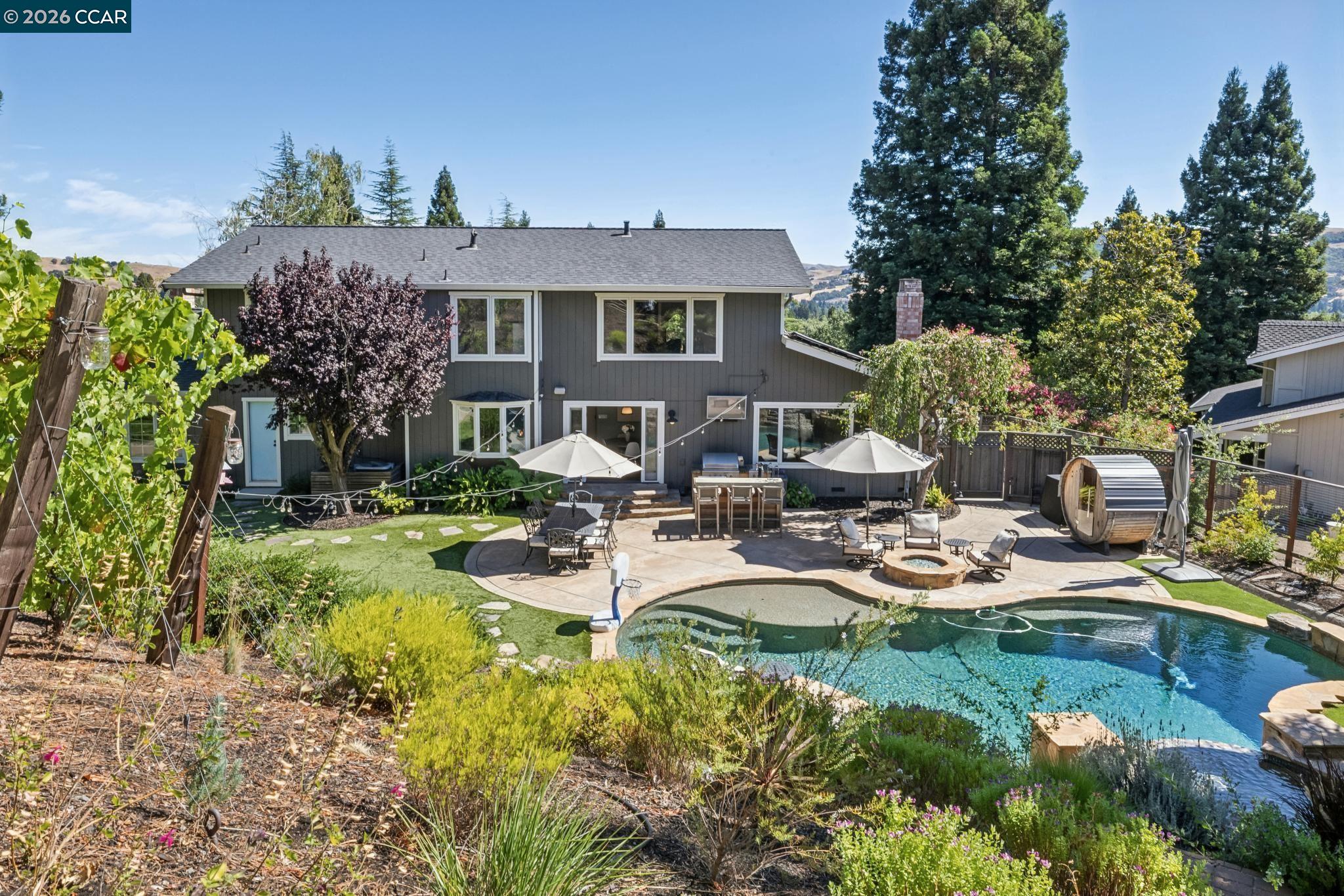 226 Arthur Ct