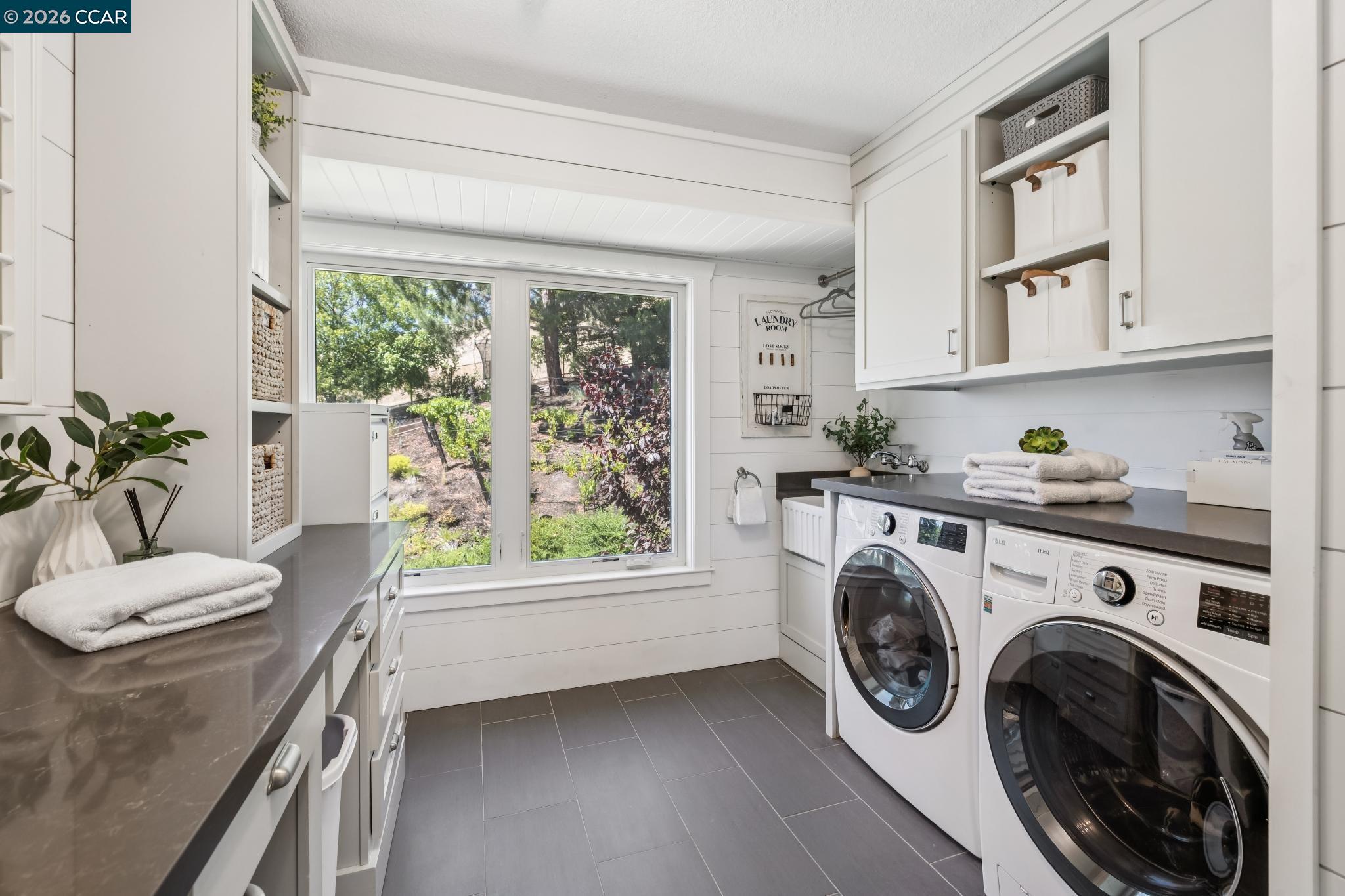 226 Arthur Ct
