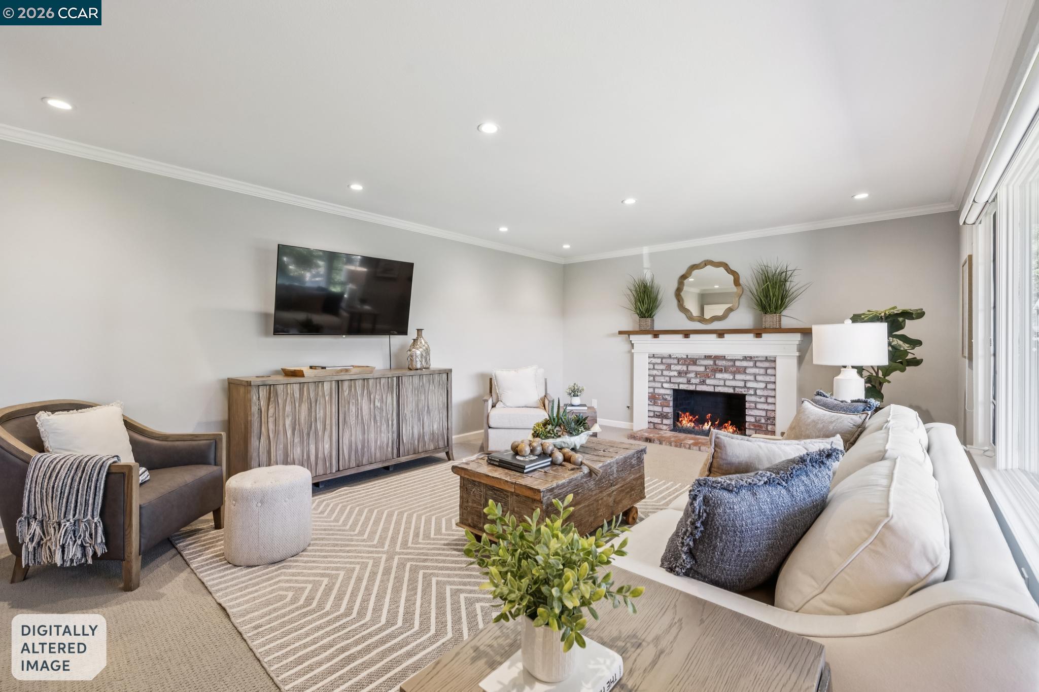 226 Arthur Ct