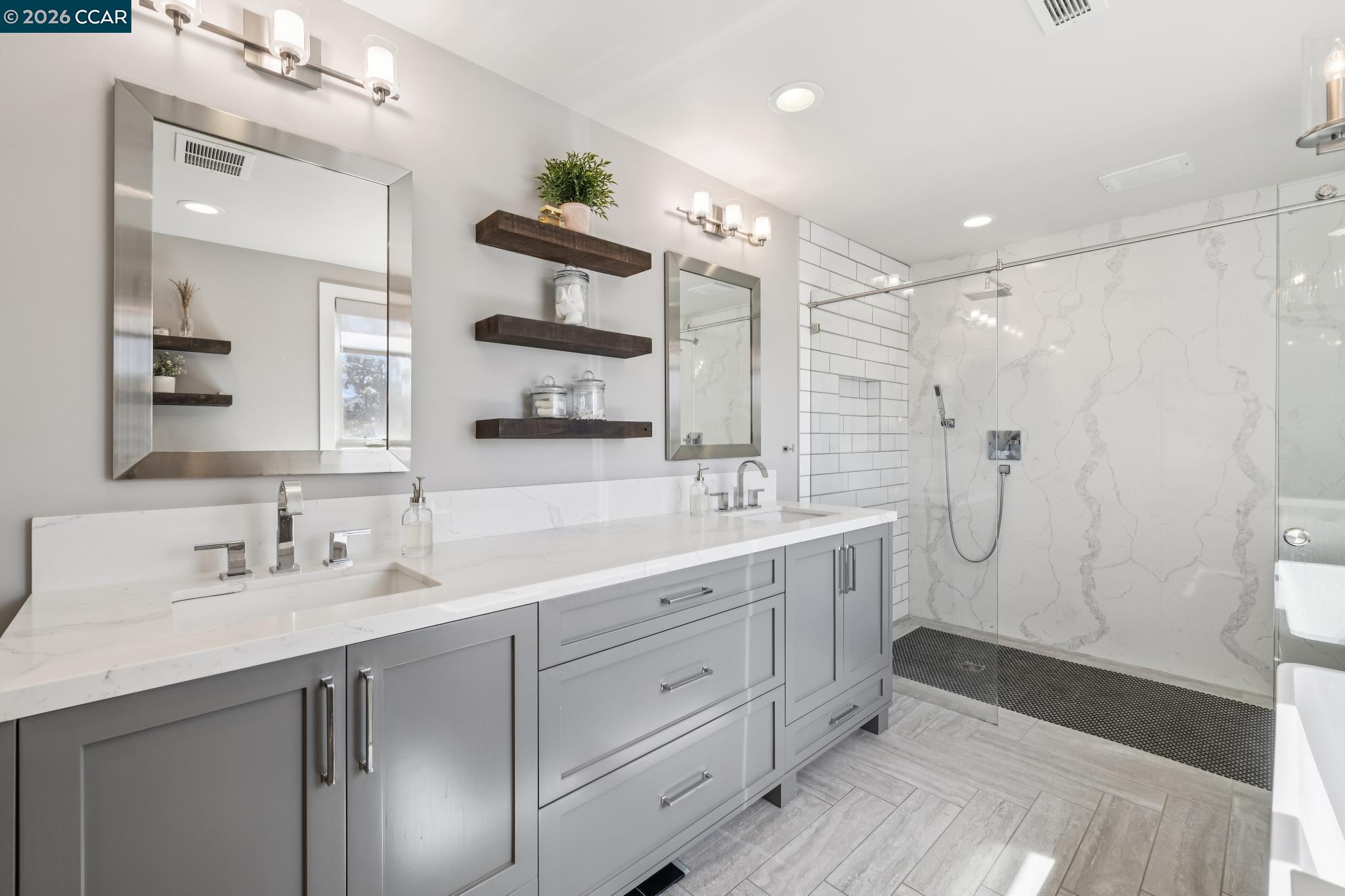 226 Arthur Ct