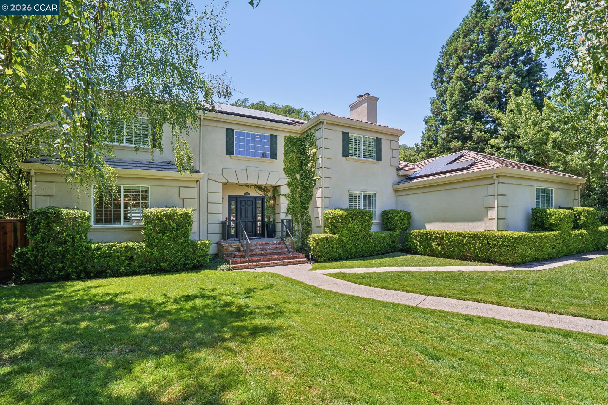 136 Lark Court