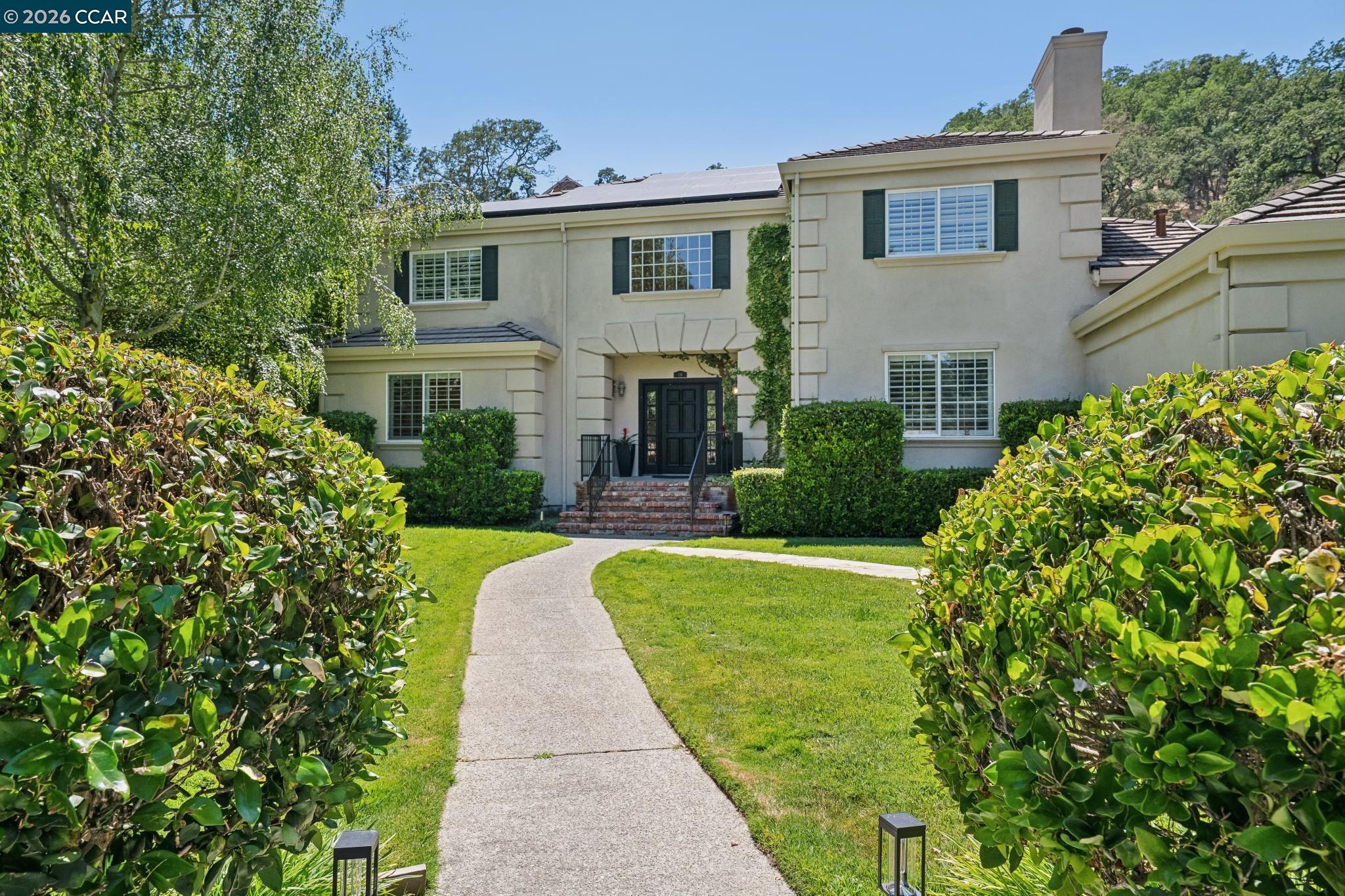 136 Lark Court