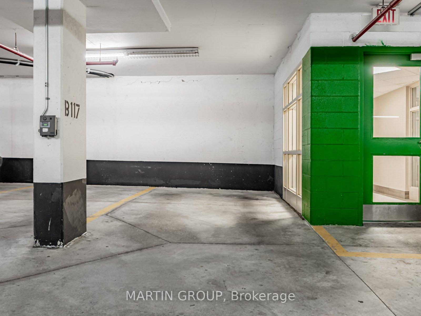 887 Bay Street 506