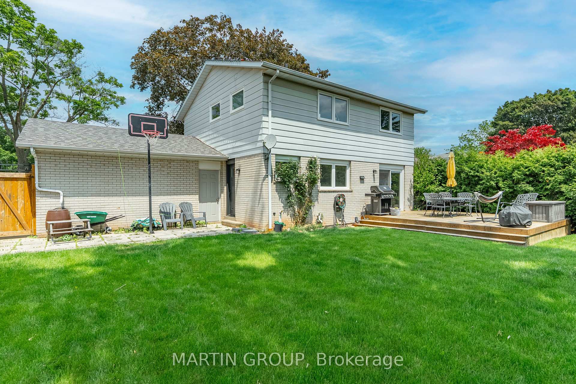 2264 Yolanda Drive