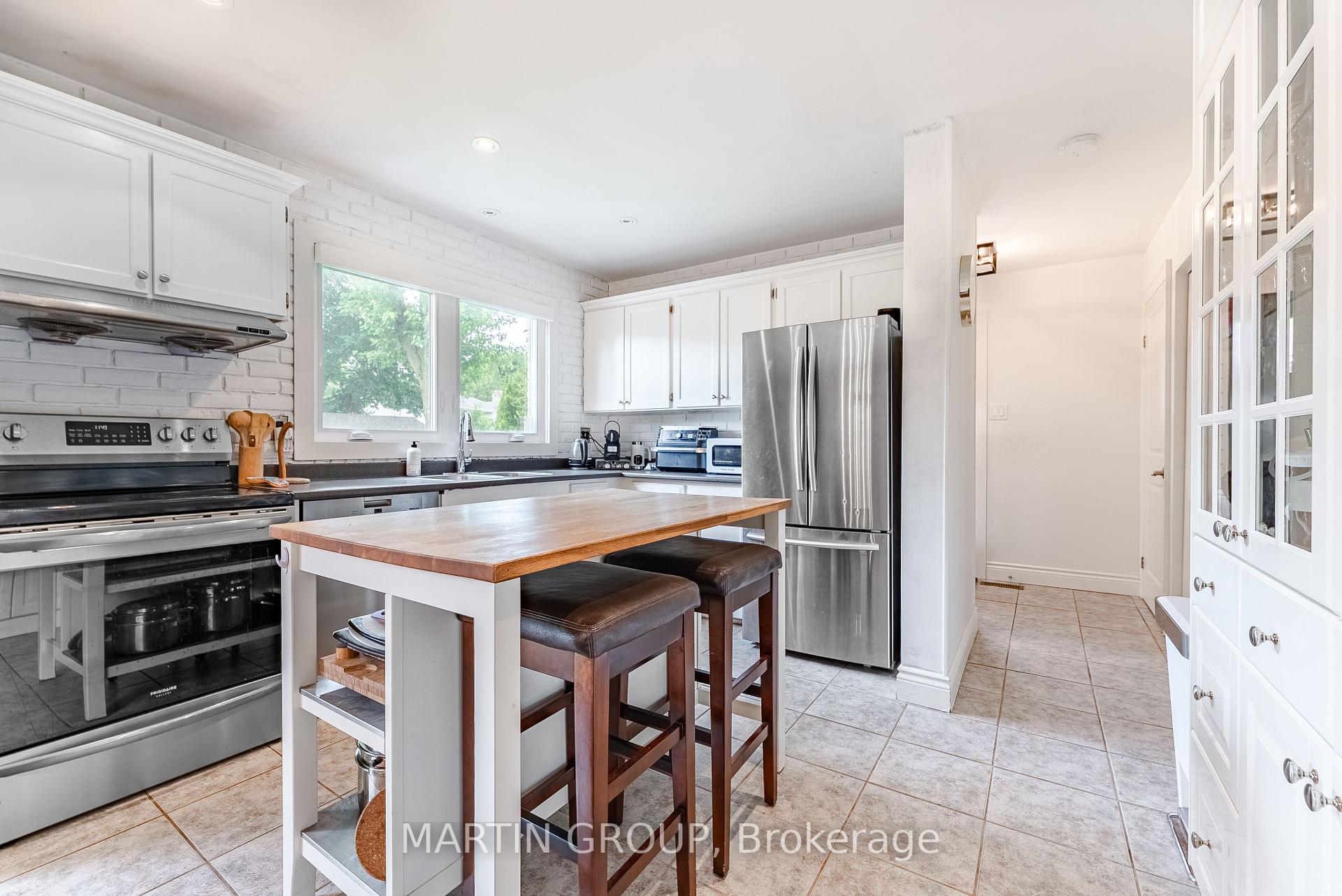 2264 Yolanda Drive