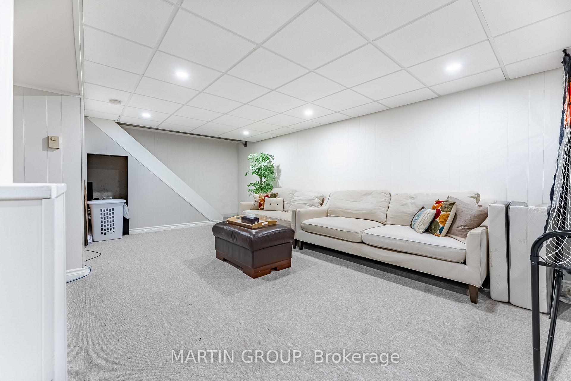 2264 Yolanda Drive