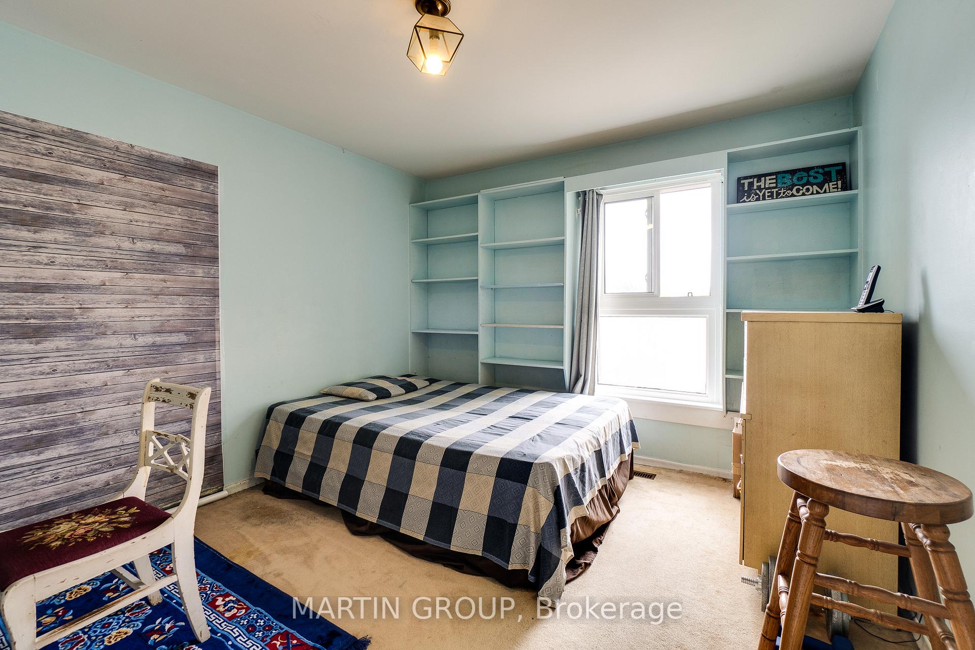 #4 - 46 Dearbourne Boulevard Unit: 4