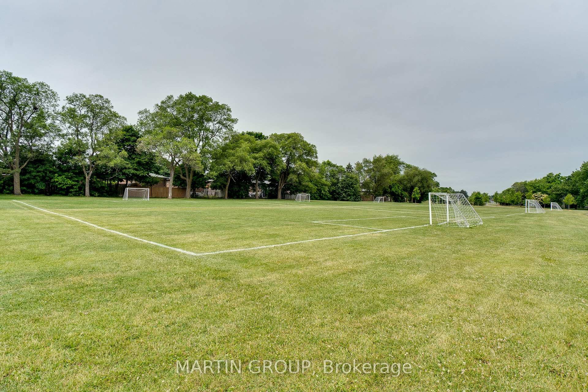 #4 - 46 Dearbourne Boulevard Unit: 4