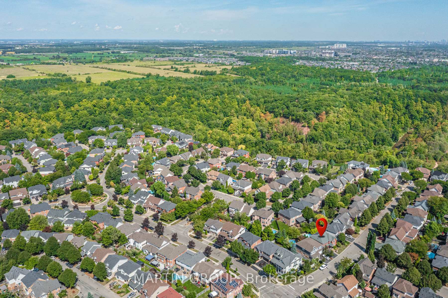 5637 Roseville Court, Burlington
