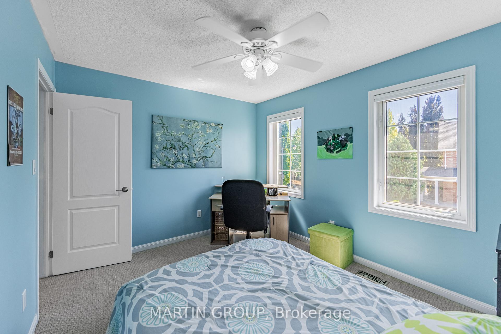 5637 Roseville Court, Burlington