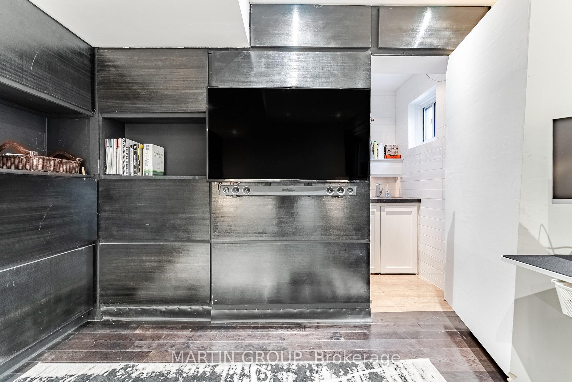 1250 Marlborough Court 35